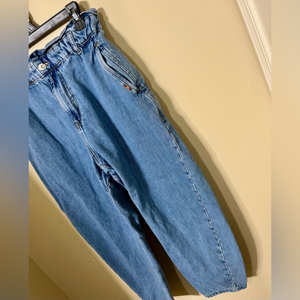 ZARA Paperbag High Waist Jeans - Picture 3 of 11